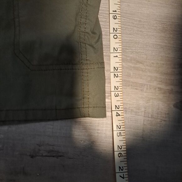 ATG by Wrangler Men's All-Terrain UV Protection Olive Cargo Shorts Sz 46 - Picture 10 of 11